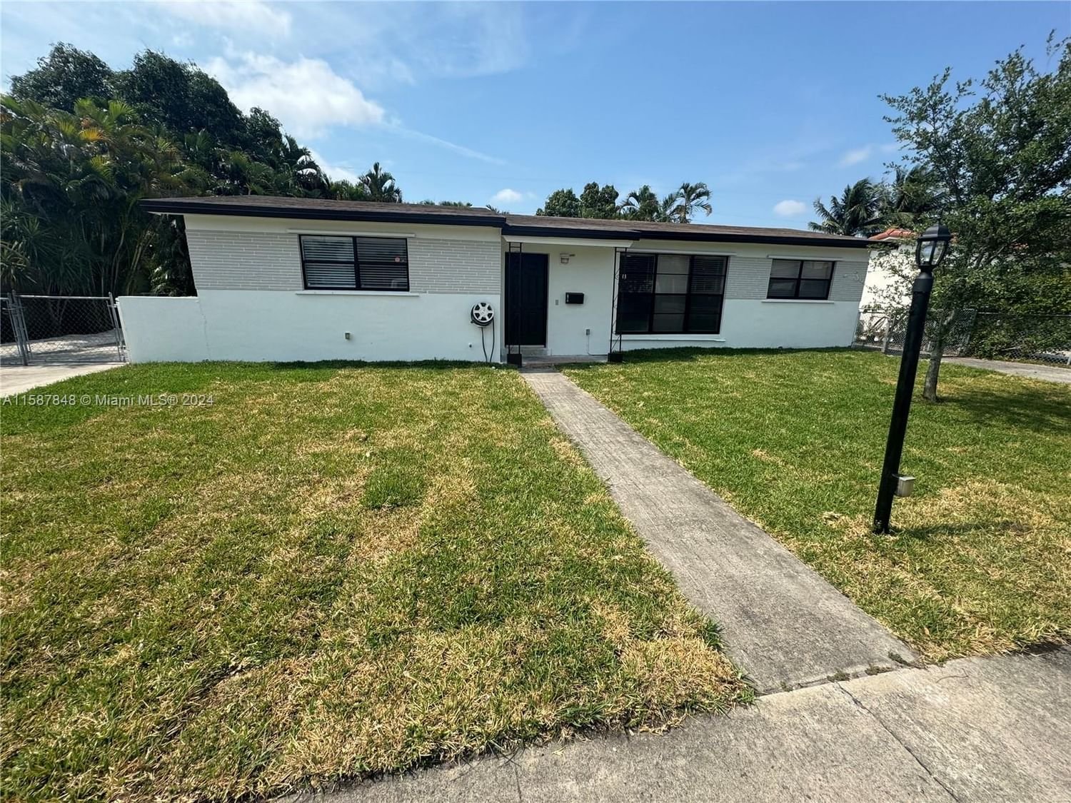 Real estate property located at 874 72nd Pl, Miami-Dade County, MEADOWS PARK, Hialeah, FL