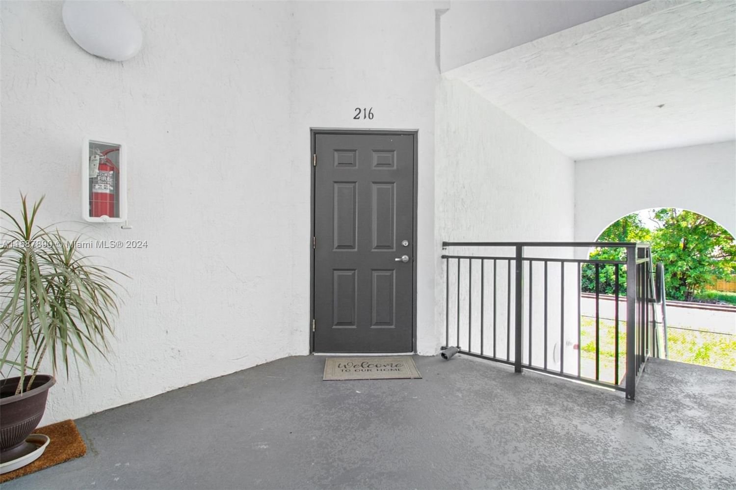 Real estate property located at 15540 136 St #4-216, Miami-Dade County, Century Park South, Miami, FL