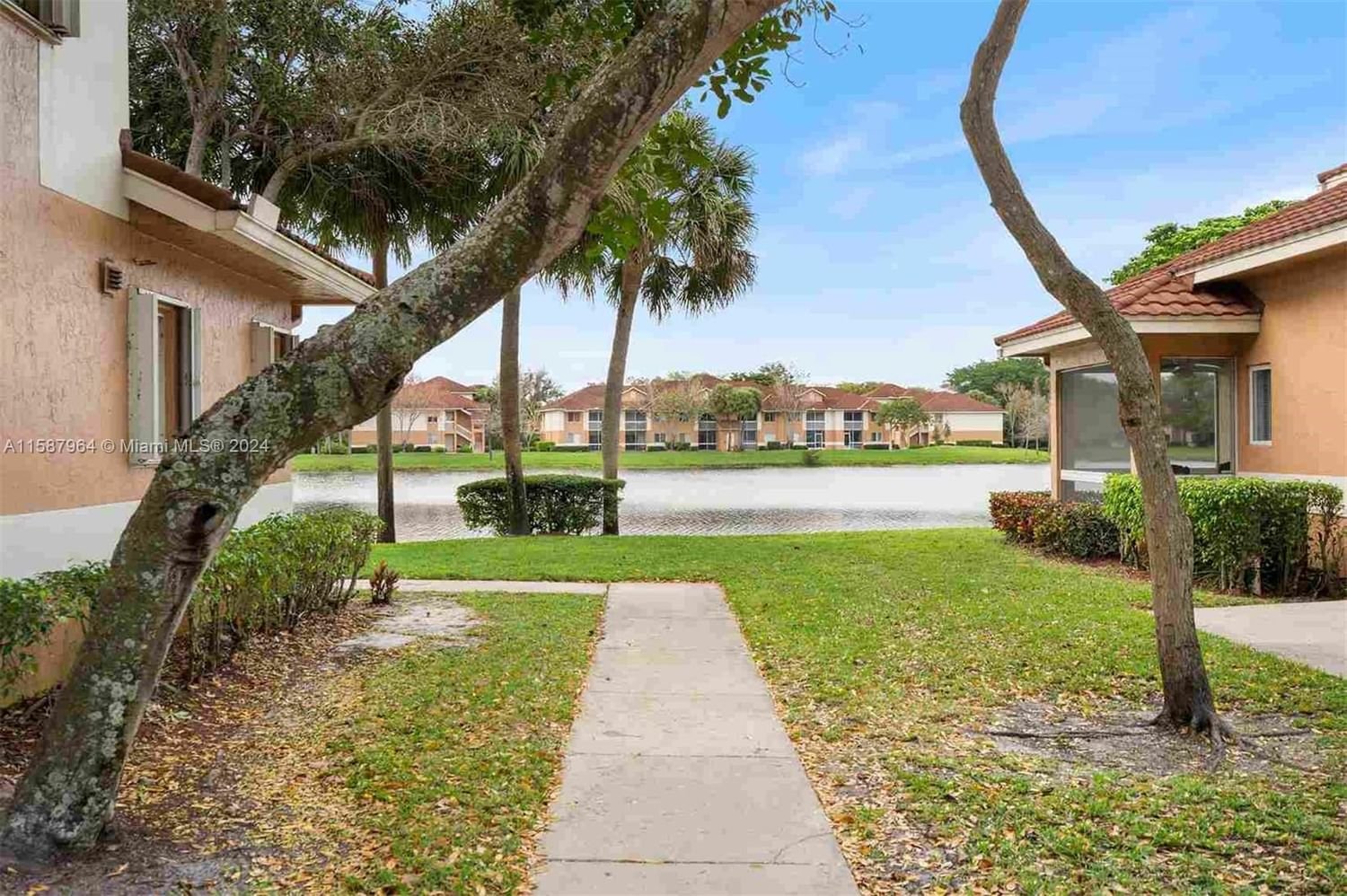 Real estate property located at 775 91st Ter #775, Broward County, COLONNADES CONDO, Plantation, FL
