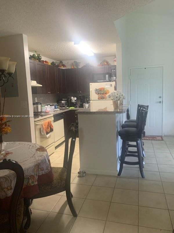 Real estate property located at 7195 179th St #207, Miami-Dade County, VILLA BELLINI CONDO, Hialeah, FL