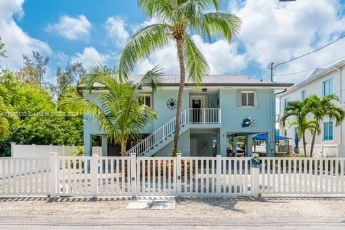 Real estate property located at 11 Harbor Dr, Monroe County, SUNSET WATERWAYS, Key Largo, FL