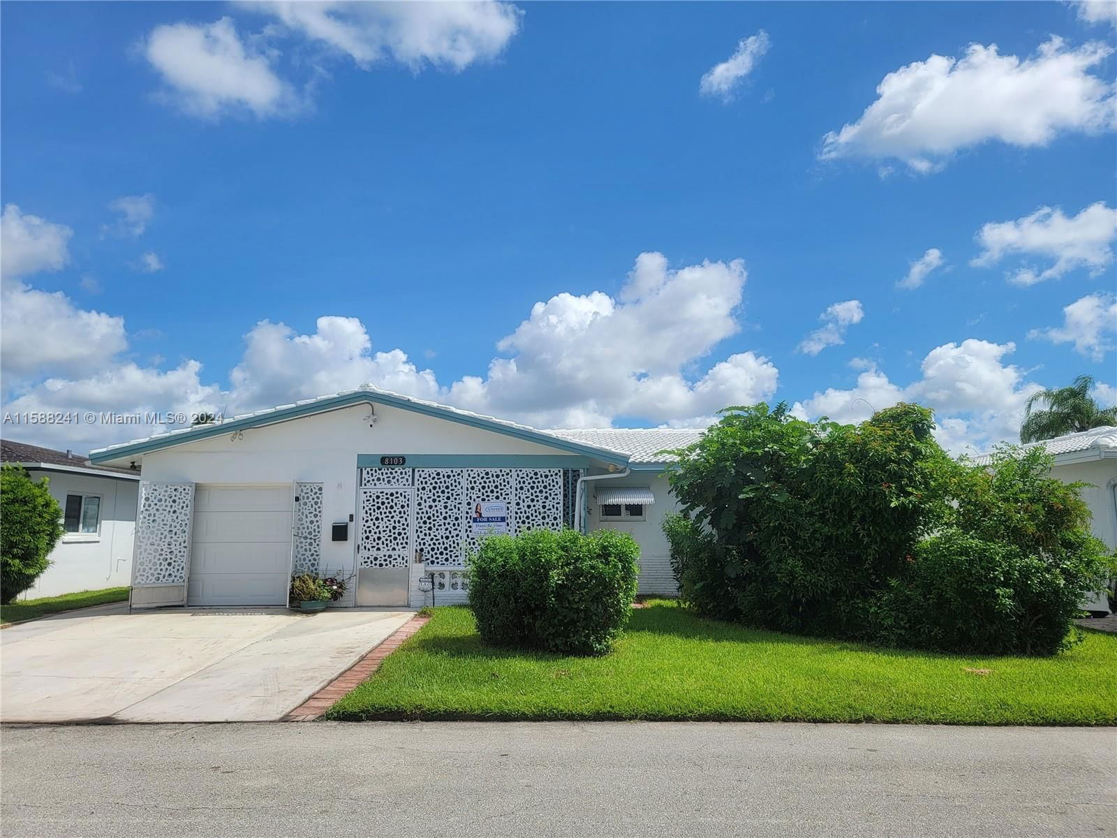 Real estate property located at 8103 59th Ct, Broward County, MAINLANDS OF TAMARAC LAKE, Tamarac, FL