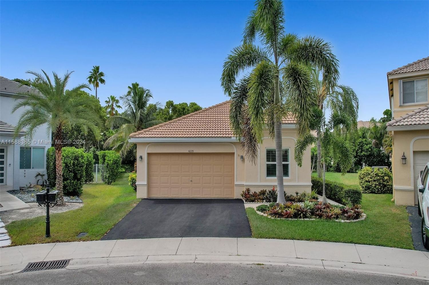 Real estate property located at 4235 Sabal Ridge Cir, Broward County, SECTORS 8 9 AND 10 PLAT, Weston, FL