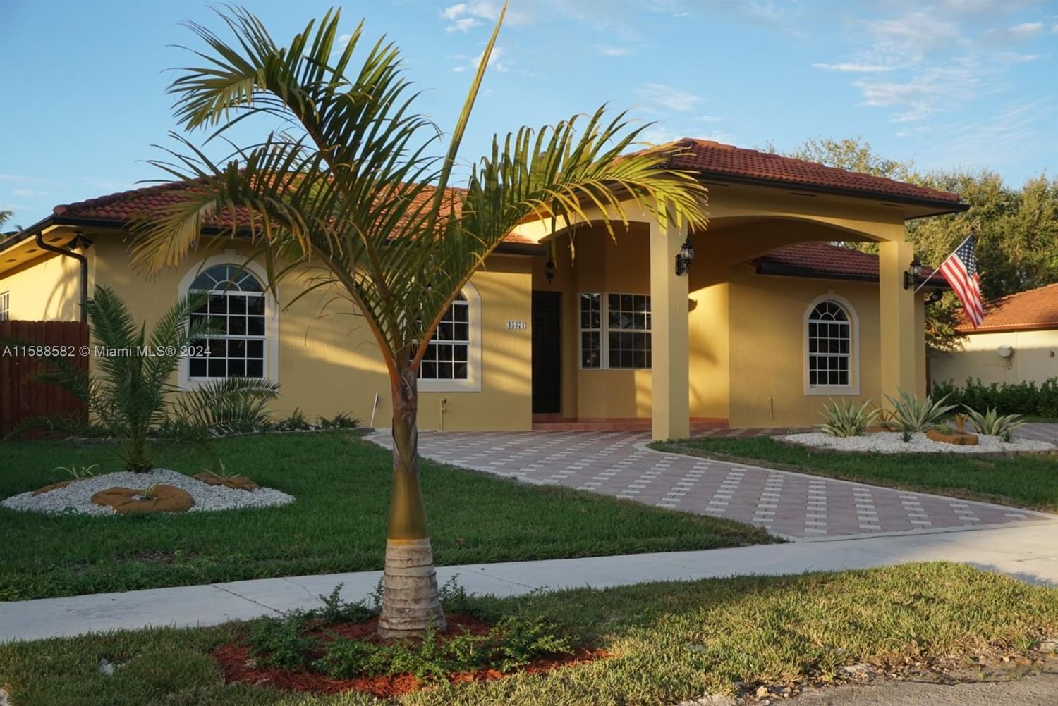 Real estate property located at 15371 164th St, Miami-Dade County, ANACO ESTATES, Miami, FL