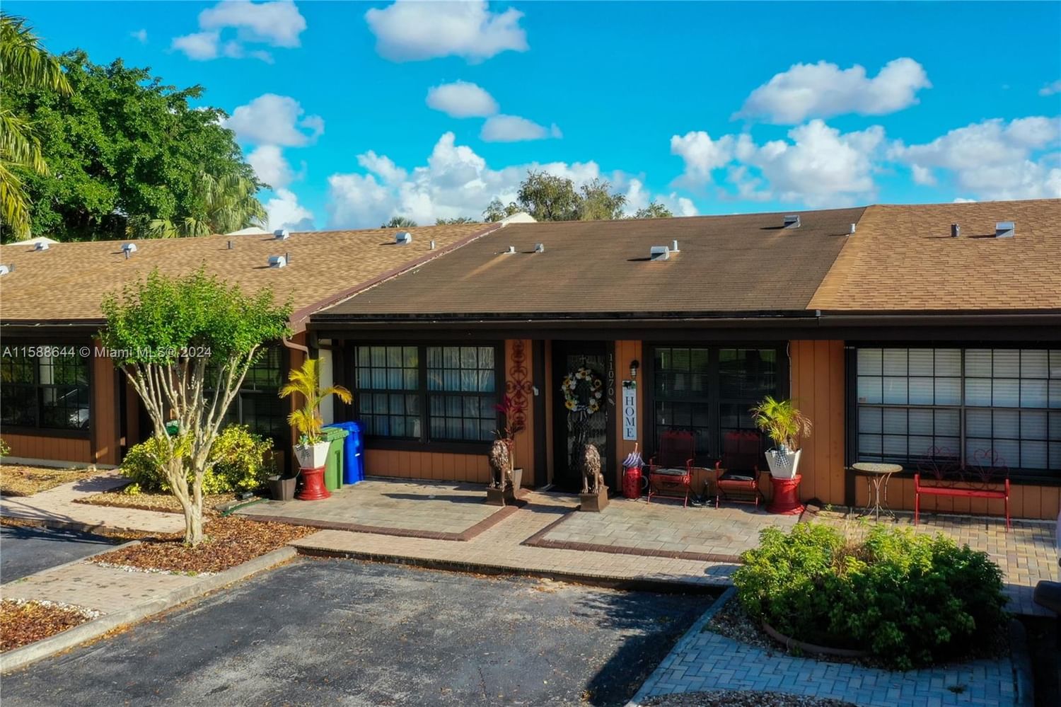 Real estate property located at 11070 Redwood Ave #11070, Broward County, EVERGLADES SUGAR & LAND C, Pembroke Pines, FL