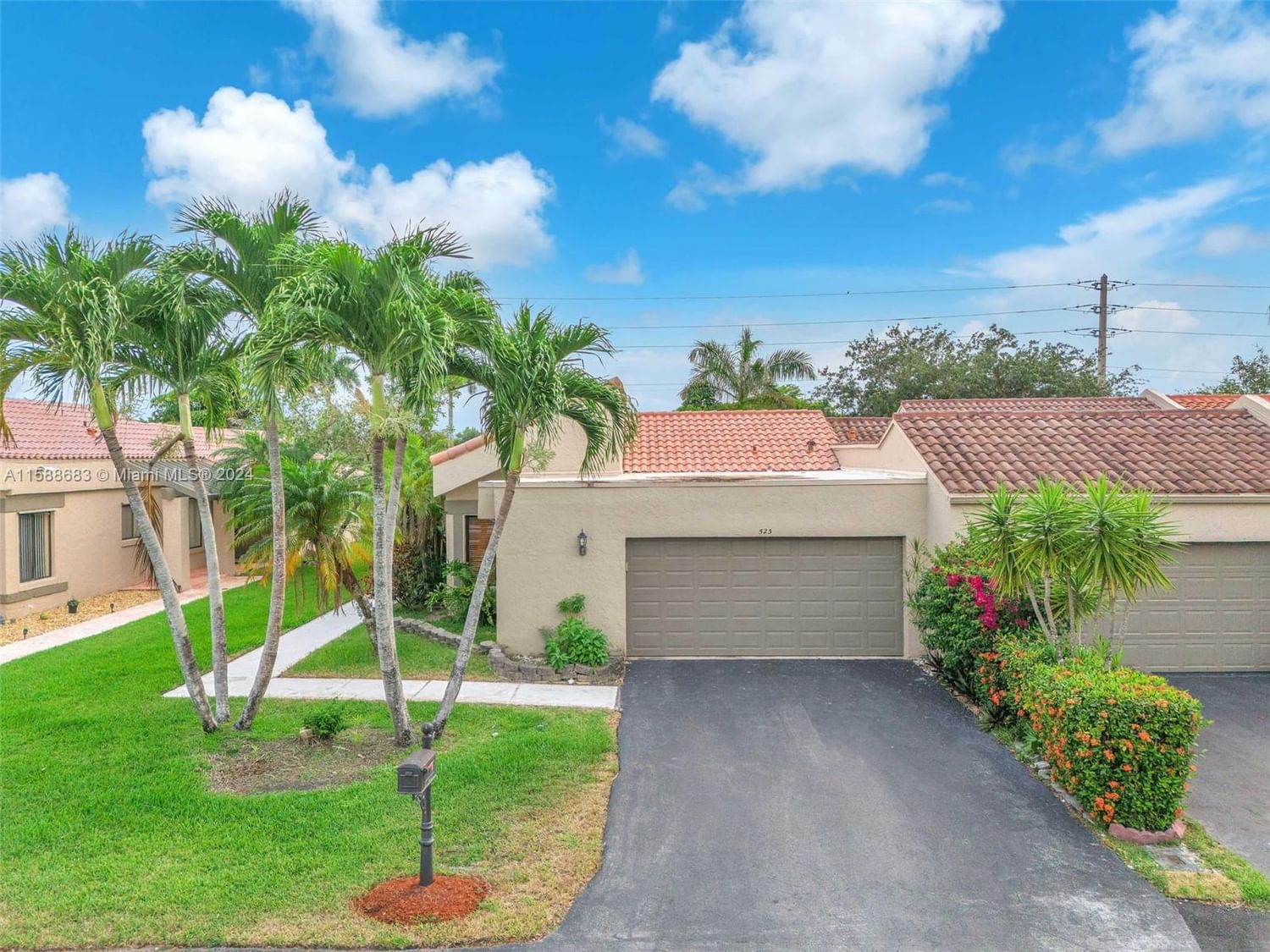 Real estate property located at 523 Patio Village Way #523, Broward County, PATIO VILLAS SECTION TWO, Weston, FL