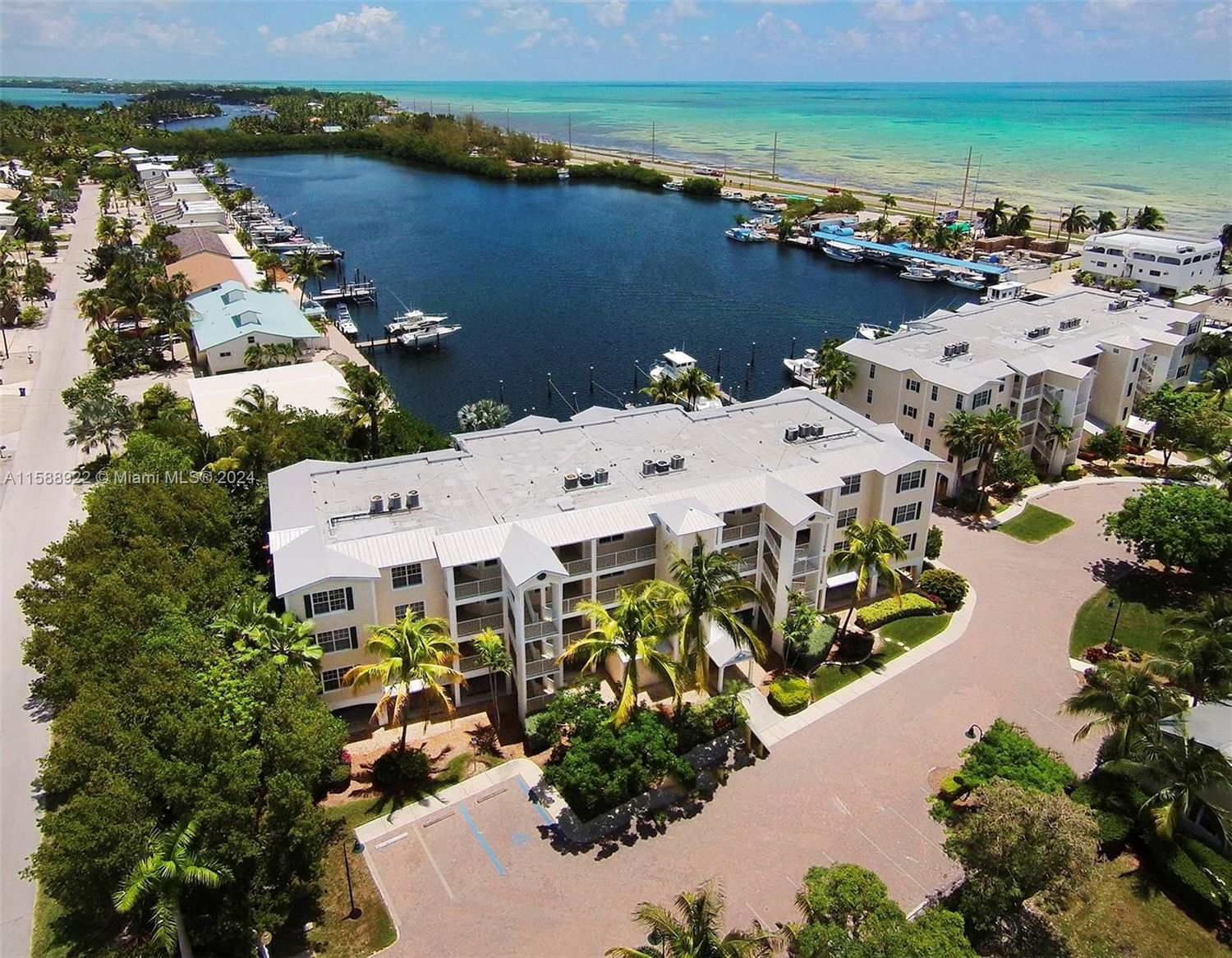 Real estate property located at 101 Gulfview Dr #102, Monroe County, BAY HARBOUR CONDOMINIUM, Islamorada, FL