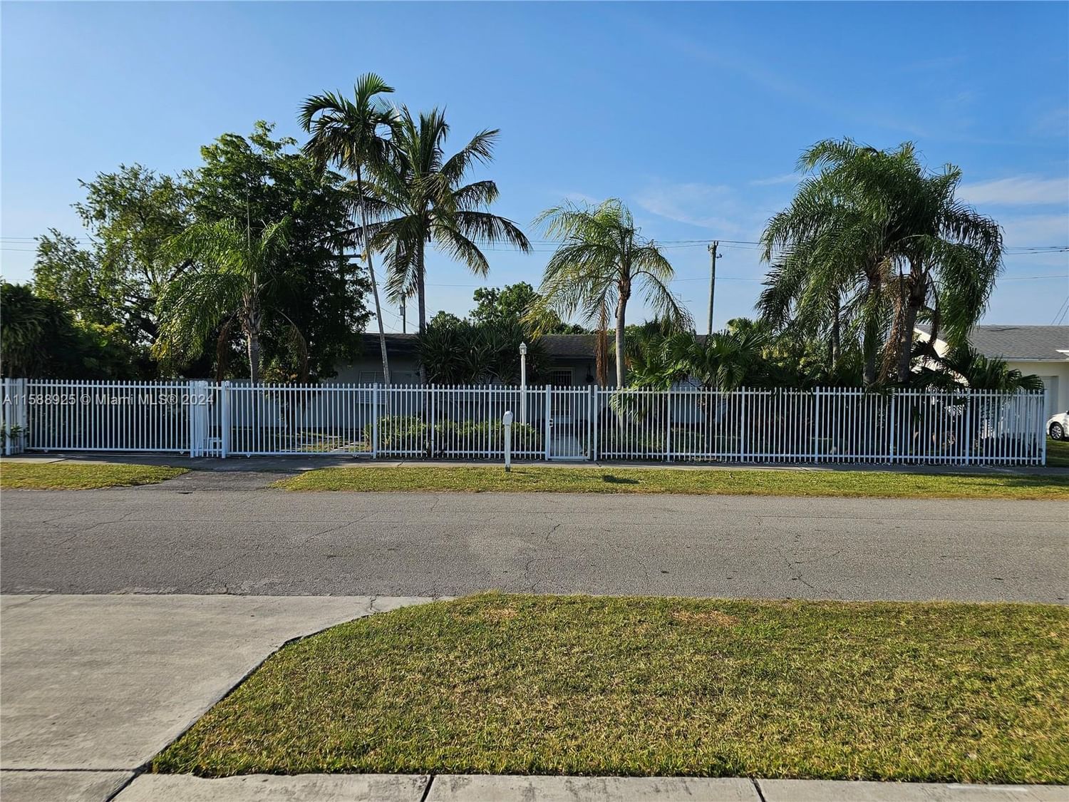 Real estate property located at 14631 293rd St, Miami-Dade County, LEISURE CITY SEC 3, Homestead, FL