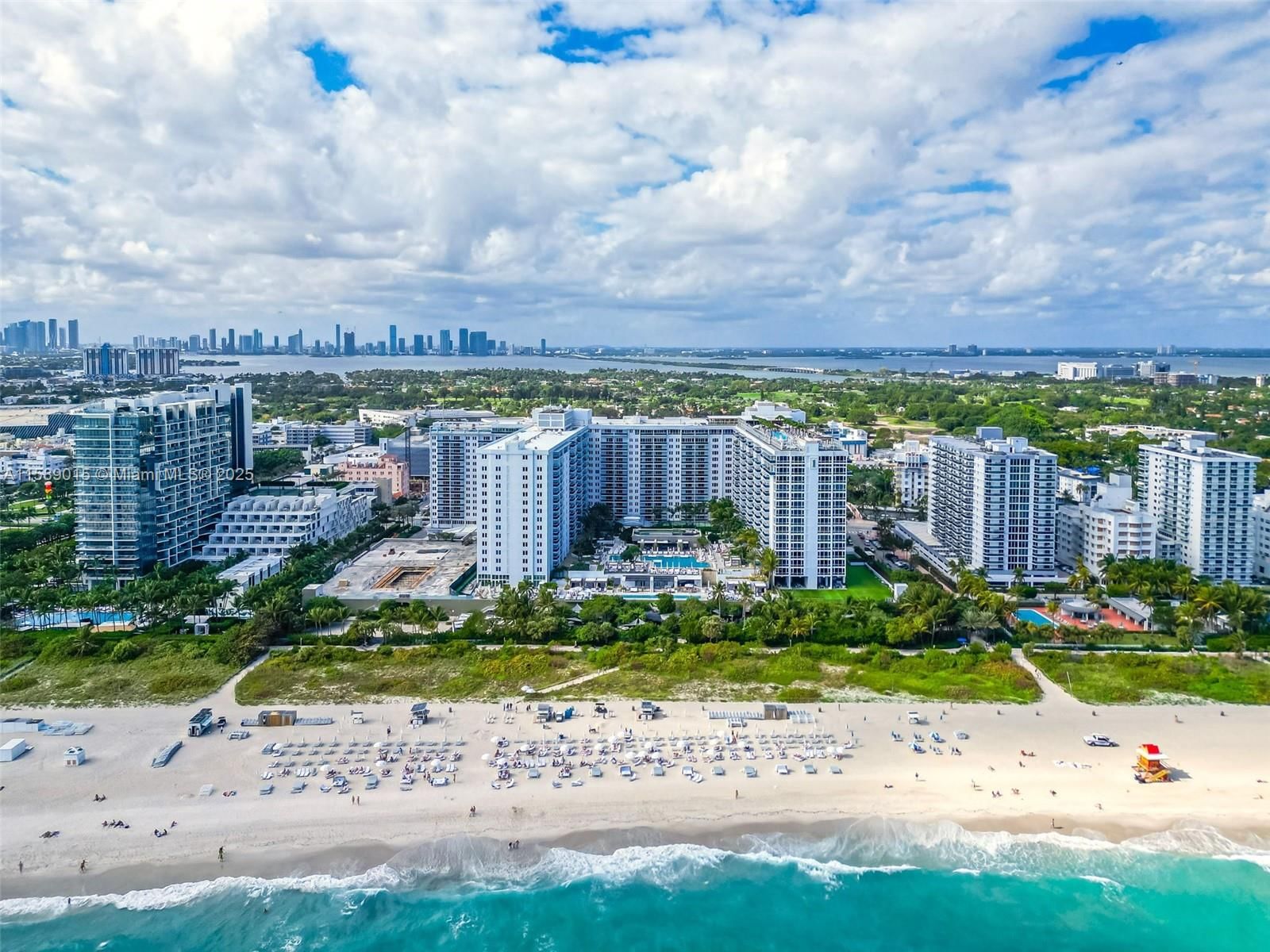 Real estate property located at 2301 Collins Ave #325, Miami-dade, Roney Palace Condo, Miami Beach, FL