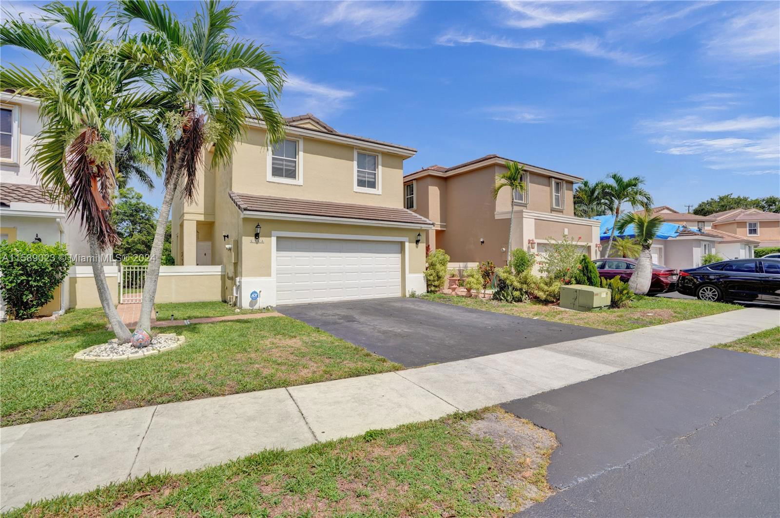 Real estate property located at 6968 148th Ln, Broward County, CROSSBOW, Davie, FL
