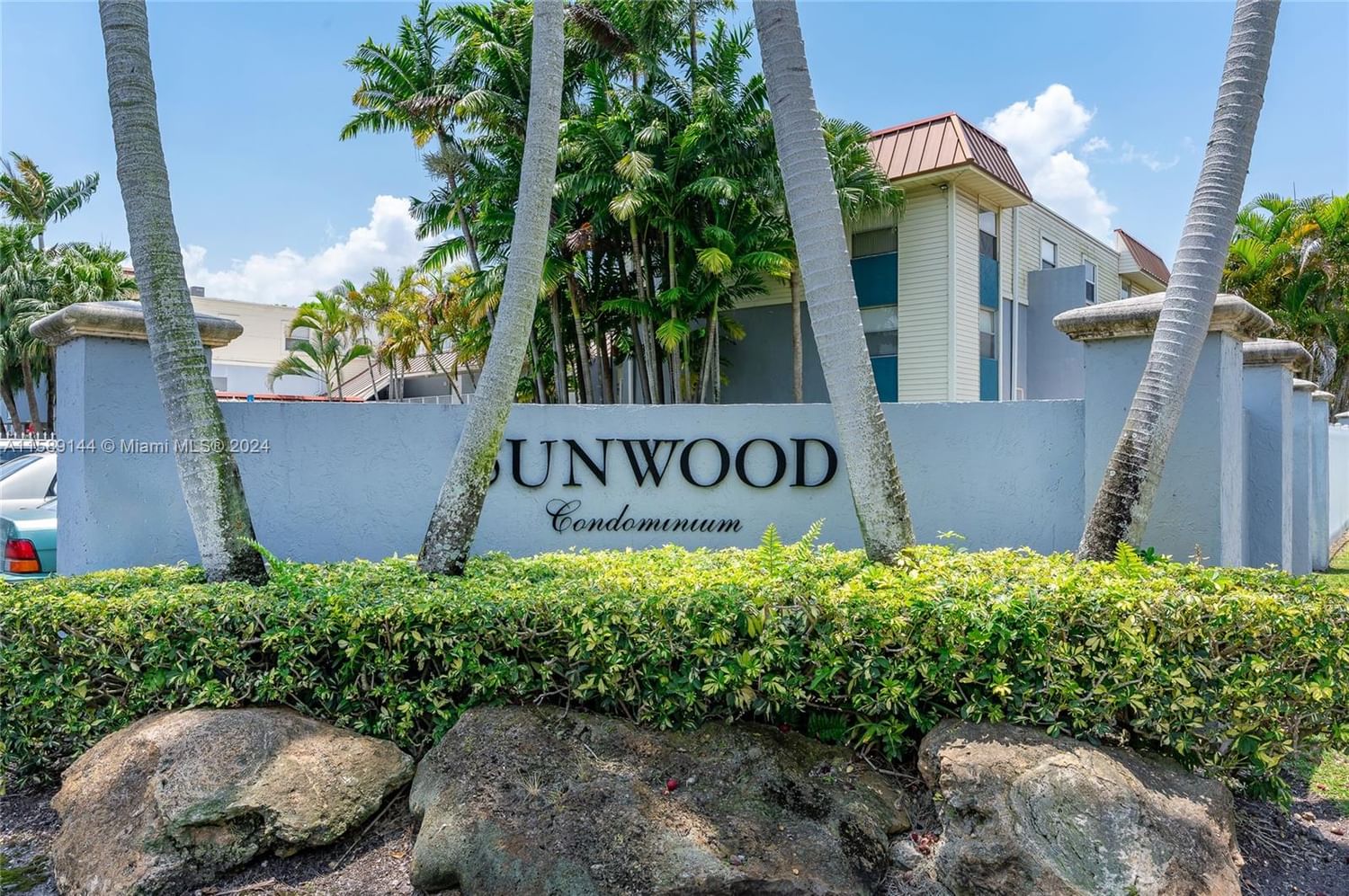 Real estate property located at 4600 67th Ave #250, Miami-Dade County, SUNWOOD CONDO, Miami, FL