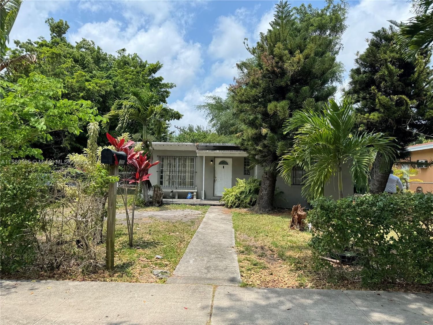 Real estate property located at 1255 121st St, Miami-Dade, SUNKIST GROVE, North Miami, FL