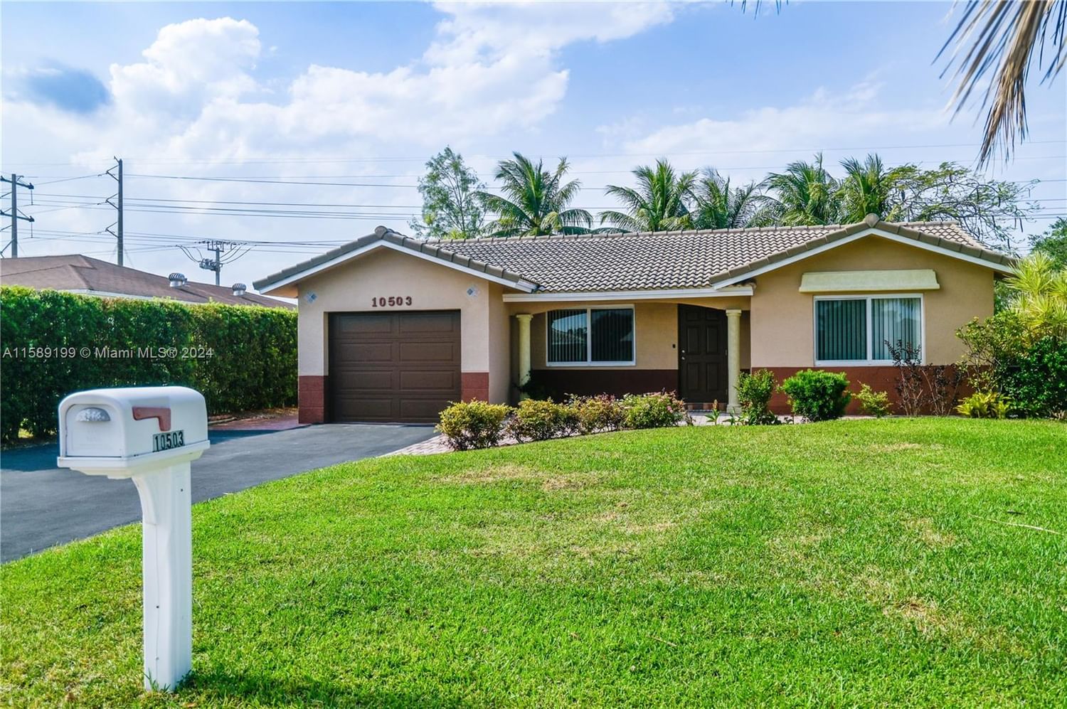 Real estate property located at 10503 83rd St, Broward County, WESTWOOD COMMUNITY 6, Tamarac, FL