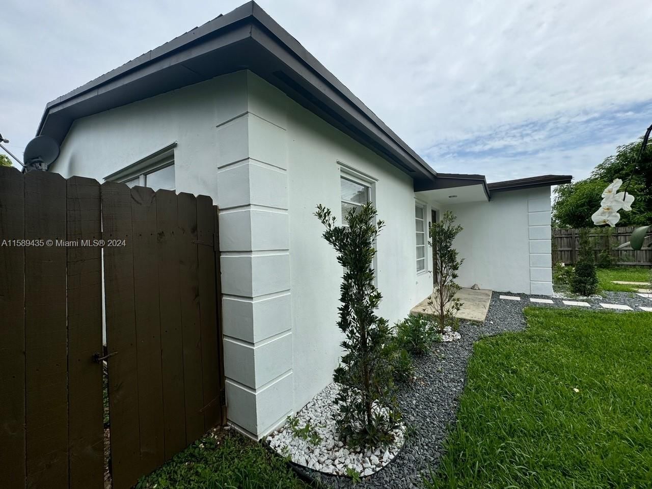 Real estate property located at 426 7th Ave, Miami-Dade County, BLVD ADD, Homestead, FL