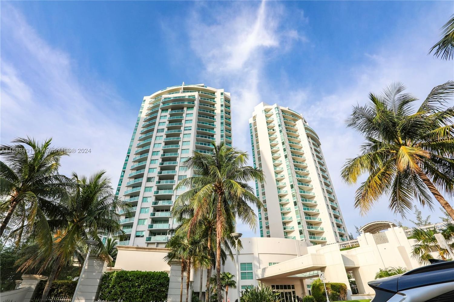 Real estate property located at 19400 Turnberry Way #321, Miami-Dade, THE PARC AT TURNBERRY ISL, Aventura, FL