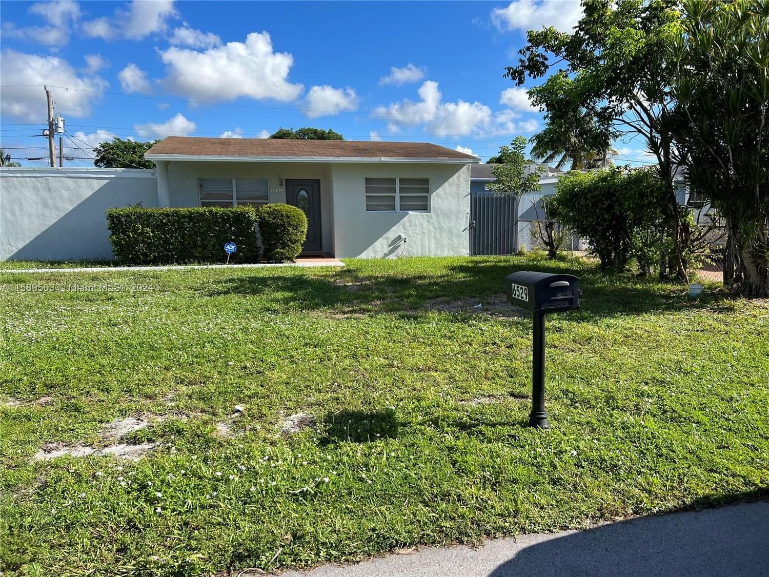 Real estate property located at 6529 21st St, Broward County, WELWYN PARK, Miramar, FL