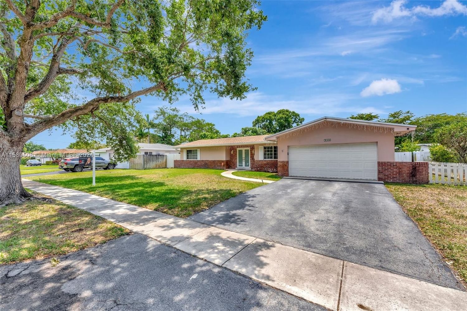 Real estate property located at 7340 14th St, Broward County, MIRROR LAKE ESTATES SEC 8, Plantation, FL