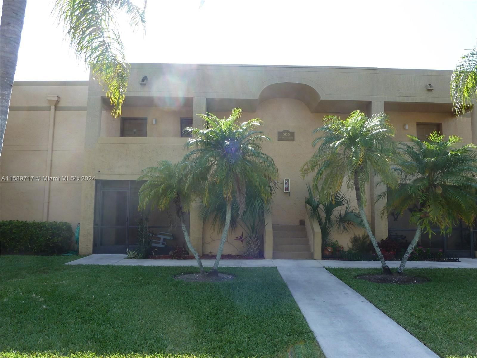 Real estate property located at 155 Lakeview Dr #202, Broward County, RACQUET CLUB VILLAGE APAR, Weston, FL