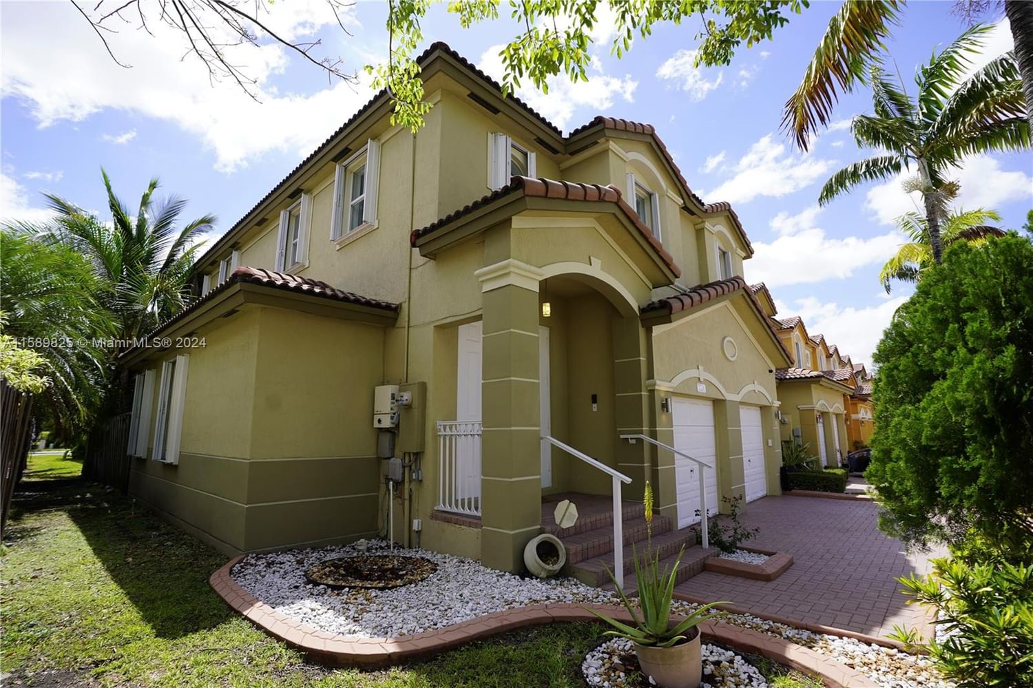 Real estate property located at , Miami-Dade County, DORAL ISLES NORTH SEC ONE, Doral, FL