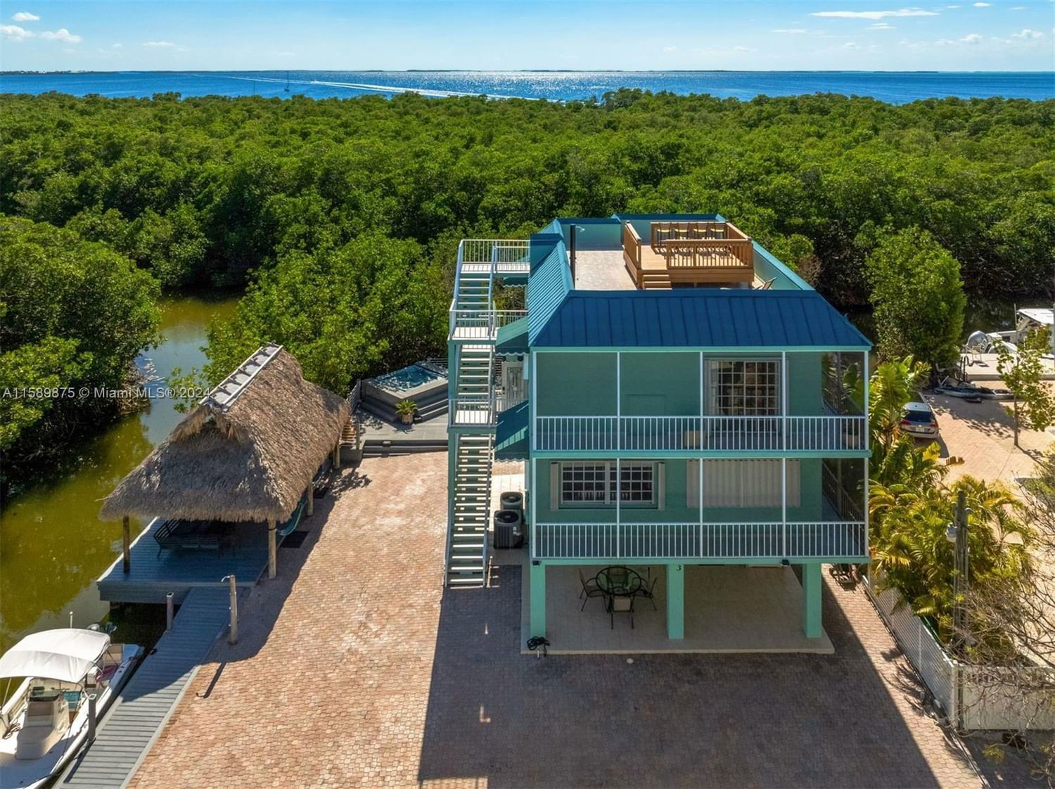 Real estate property located at 63 Waterways Dr, Monroe County, SUNSET WATERWAYS, Key Largo, FL