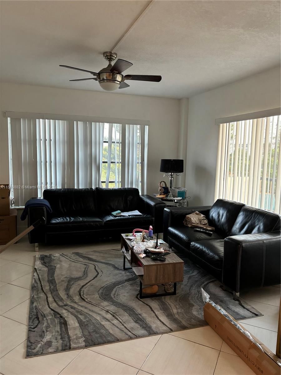 Real estate property located at 4172 Inverrary Dr #501, Broward, MANORS OF INVERRARY I-7, Lauderhill, FL