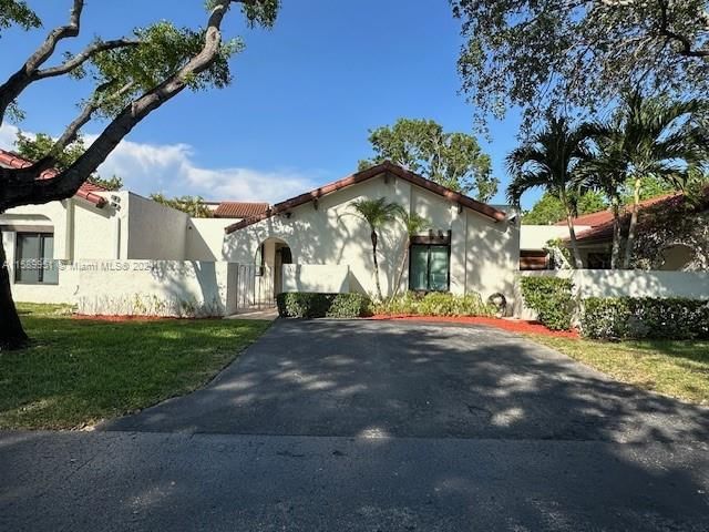 Real estate property located at 11353 133rd Pl #11353, Miami-Dade County, CROSSINGS TWNHSE SEC 1, Miami, FL