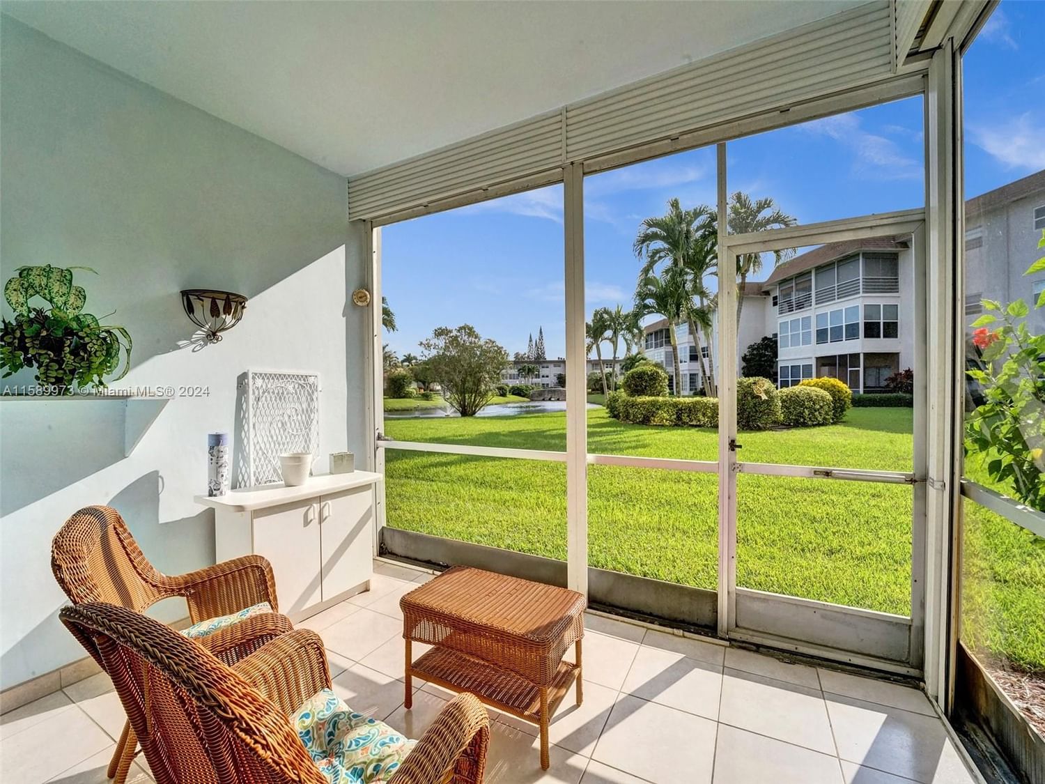 Real estate property located at 4706 36th St #414, Broward, SEAGRAPE GARDENS CONDO, Lauderdale Lakes, FL