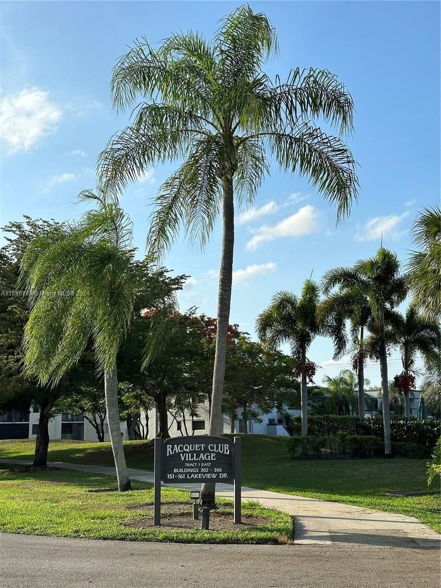 Real estate property located at 151 Lakeview Dr #102, Broward County, RACQUET CLUB VILLAGE APAR, Weston, FL
