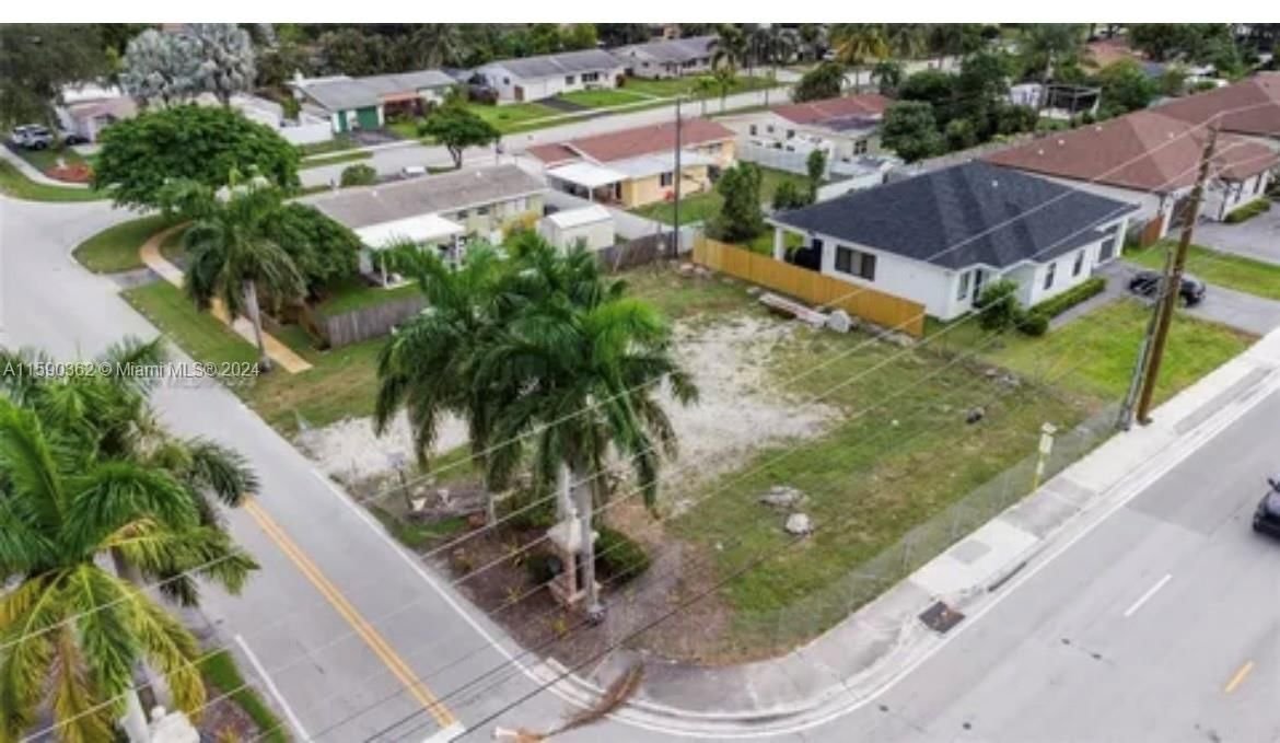 Real estate property located at 4861 Peters Rd, Broward County, HAPPY DALE, Plantation, FL