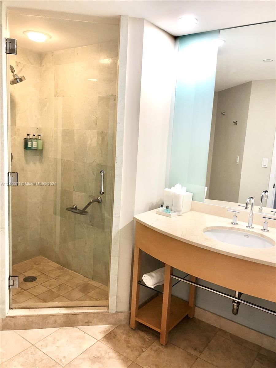 Real estate property located at 18683 Collins Ave #1907, Miami-dade, M Resort Residences Condo, Sunny Isles Beach, FL