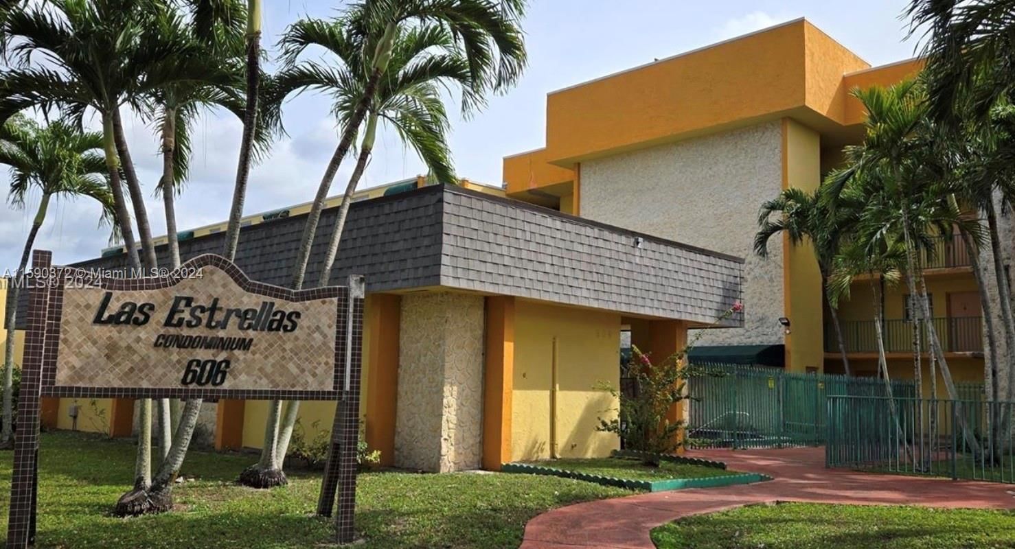 Real estate property located at 606 81st St #405, Miami-Dade, LAS ESTRELLAS CONDO, Hialeah, FL