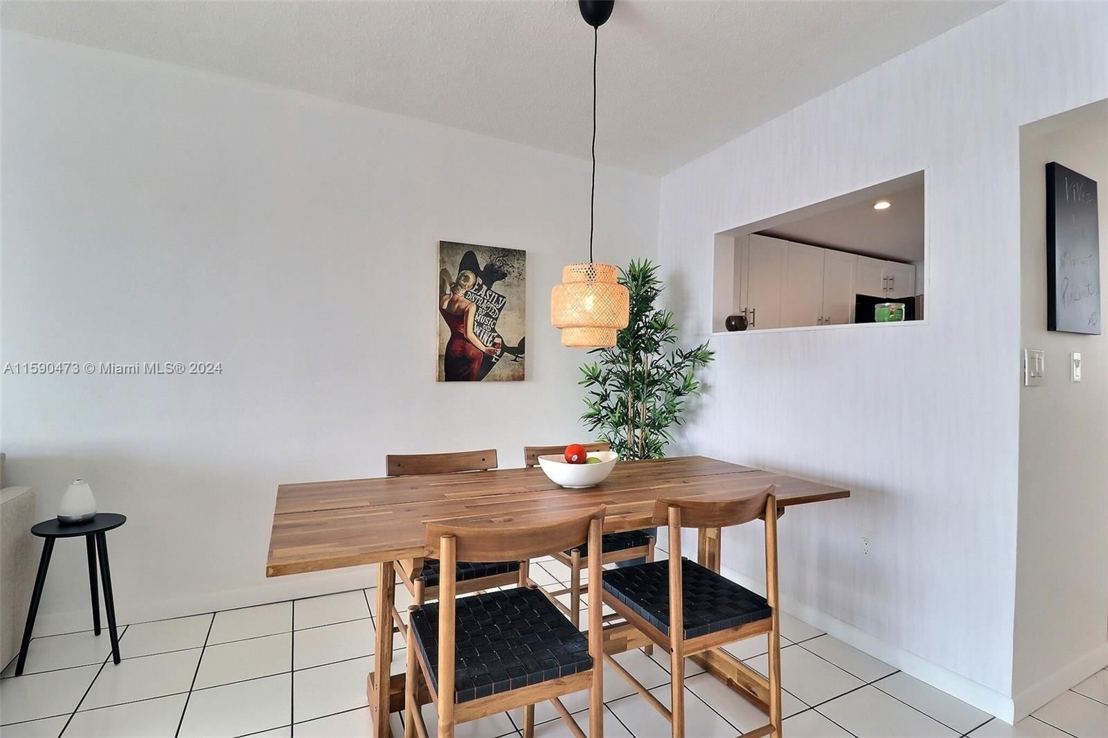 Real estate property located at 3010 Marcos Dr R209, Miami-dade, Point East Sec 4 Condo, Aventura, FL