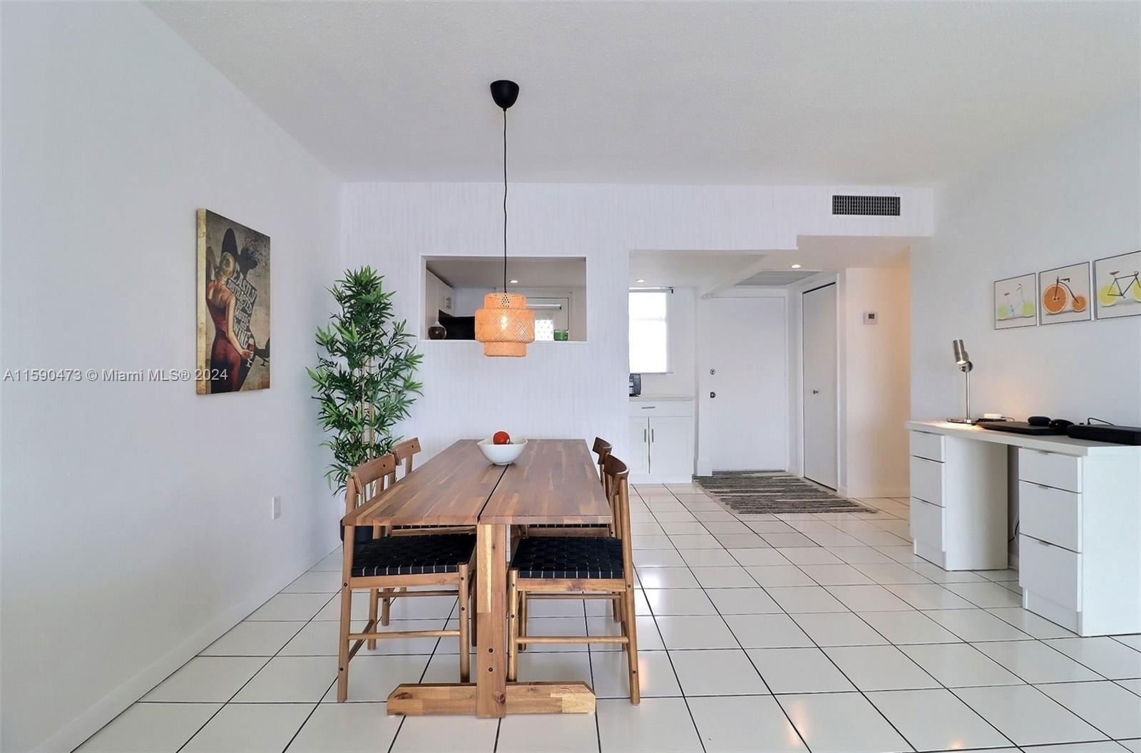Real estate property located at 3010 Marcos Dr R209, Miami-dade, Point East Sec 4 Condo, Aventura, FL