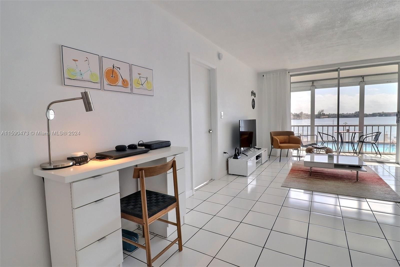 Real estate property located at 3010 Marcos Dr R209, Miami-dade, Point East Sec 4 Condo, Aventura, FL