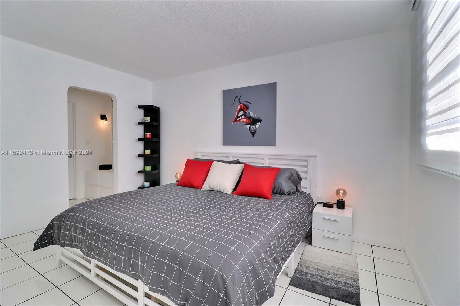 Real estate property located at 3010 Marcos Dr R209, Miami-dade, Point East Sec 4 Condo, Aventura, FL