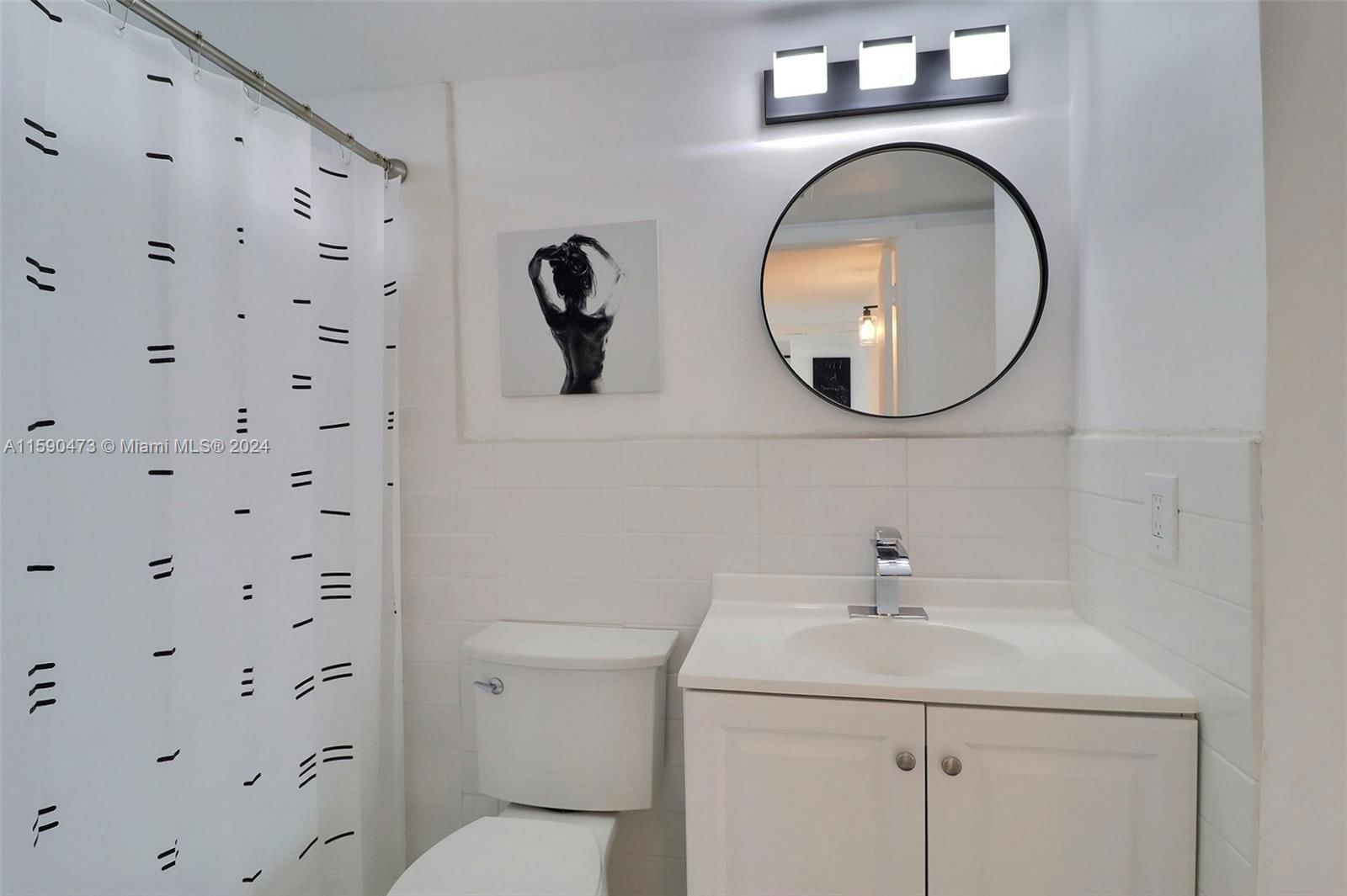 Real estate property located at 3010 Marcos Dr R209, Miami-dade, Point East Sec 4 Condo, Aventura, FL