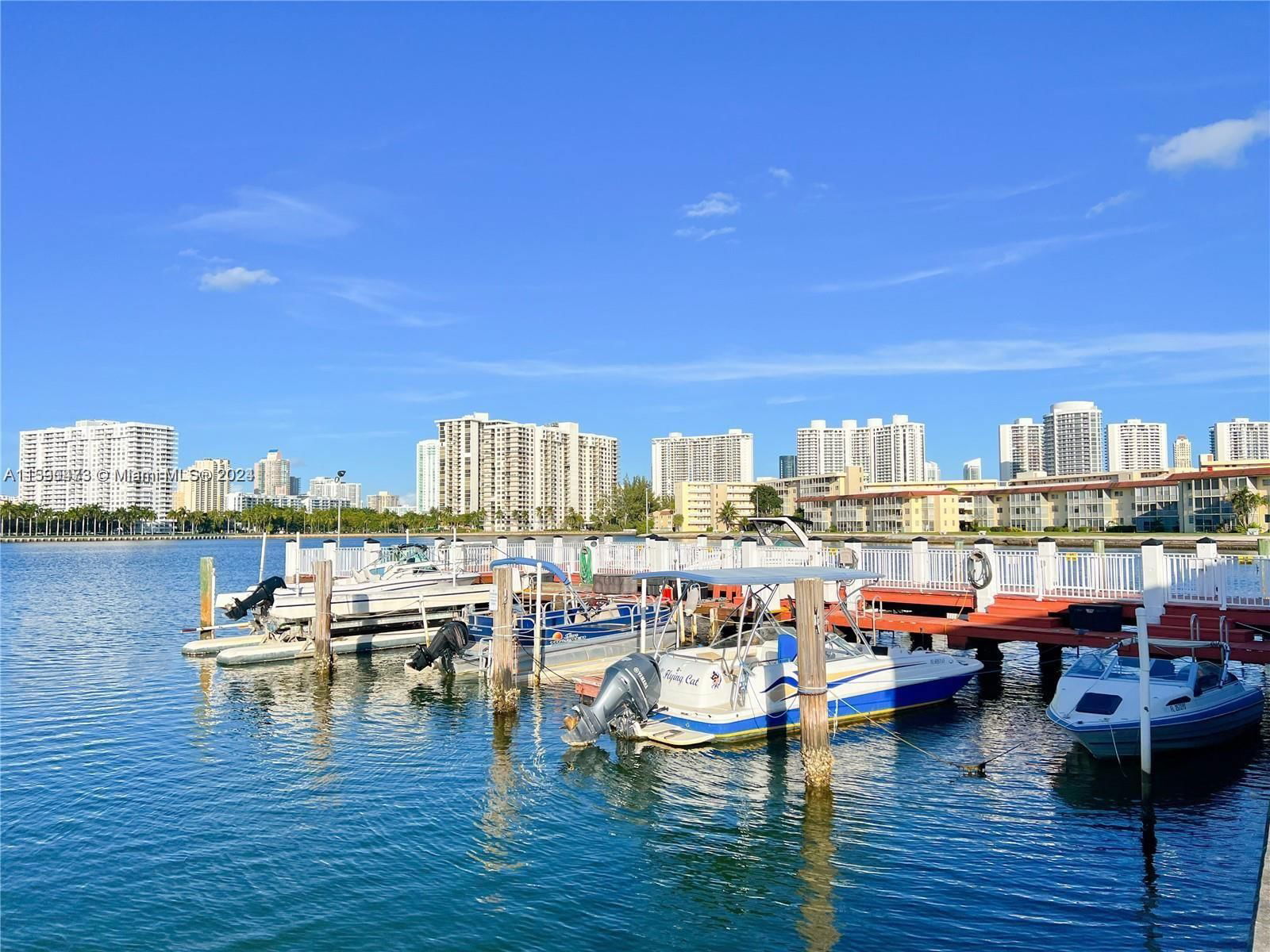 Real estate property located at 3010 Marcos Dr R209, Miami-dade, Point East Sec 4 Condo, Aventura, FL