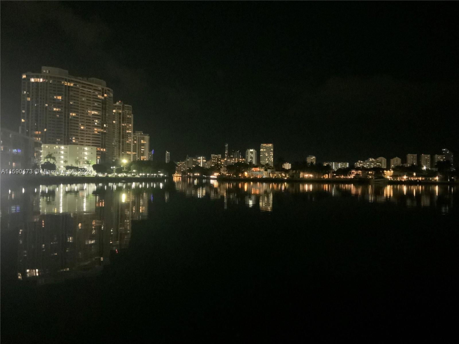 Real estate property located at 3010 Marcos Dr R209, Miami-dade, Point East Sec 4 Condo, Aventura, FL