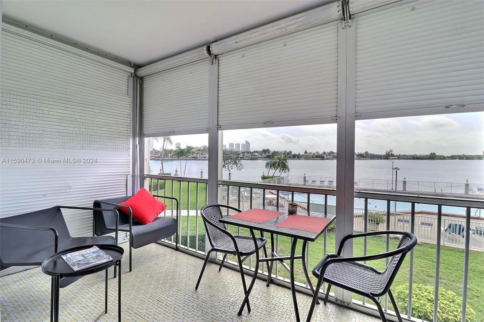Real estate property located at 3010 Marcos Dr R209, Miami-dade, Point East Sec 4 Condo, Aventura, FL