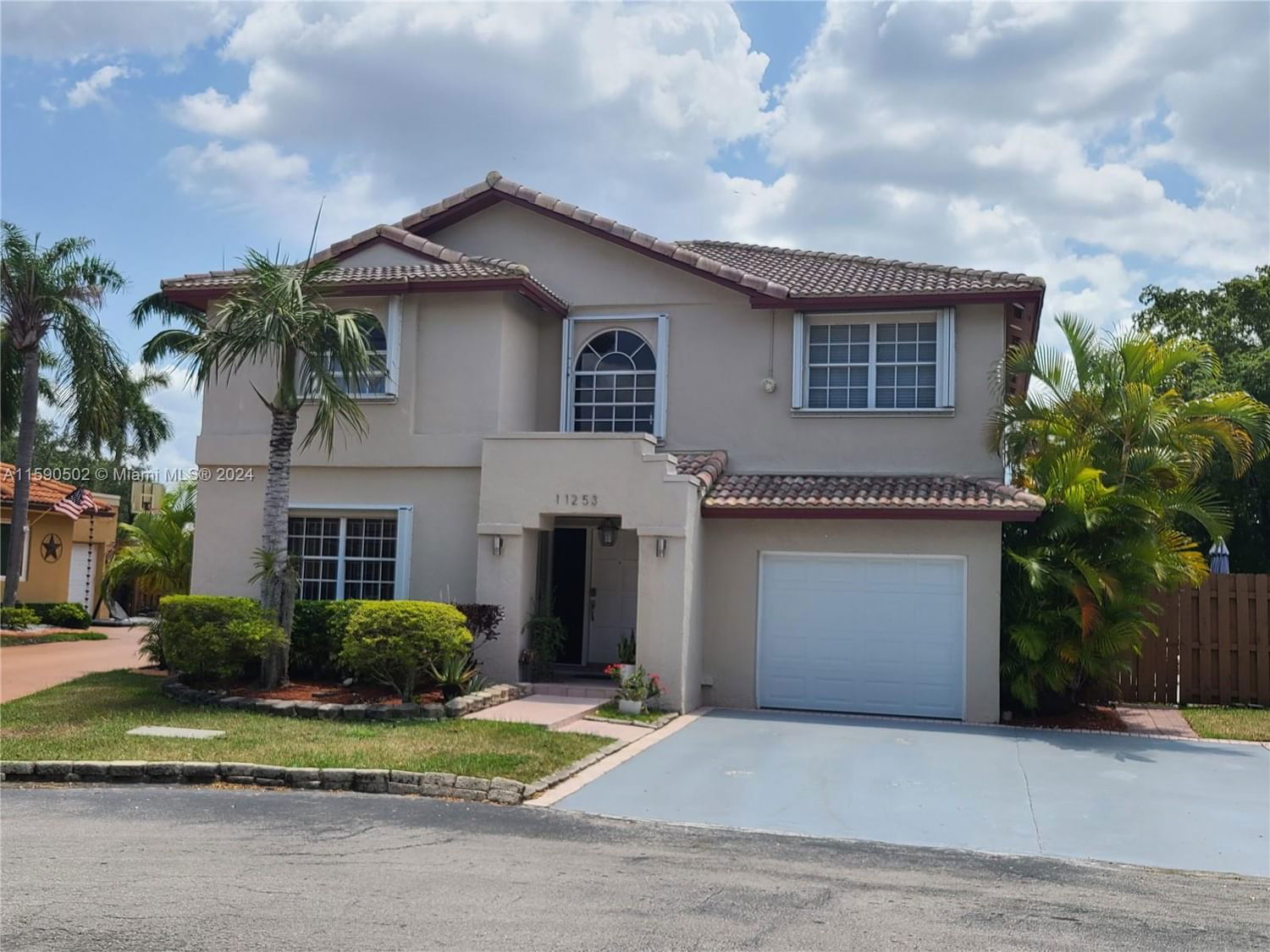Real estate property located at 11253 159th Pl, Miami-Dade County, CHANTARELLE AT THE HAMMOC, Miami, FL