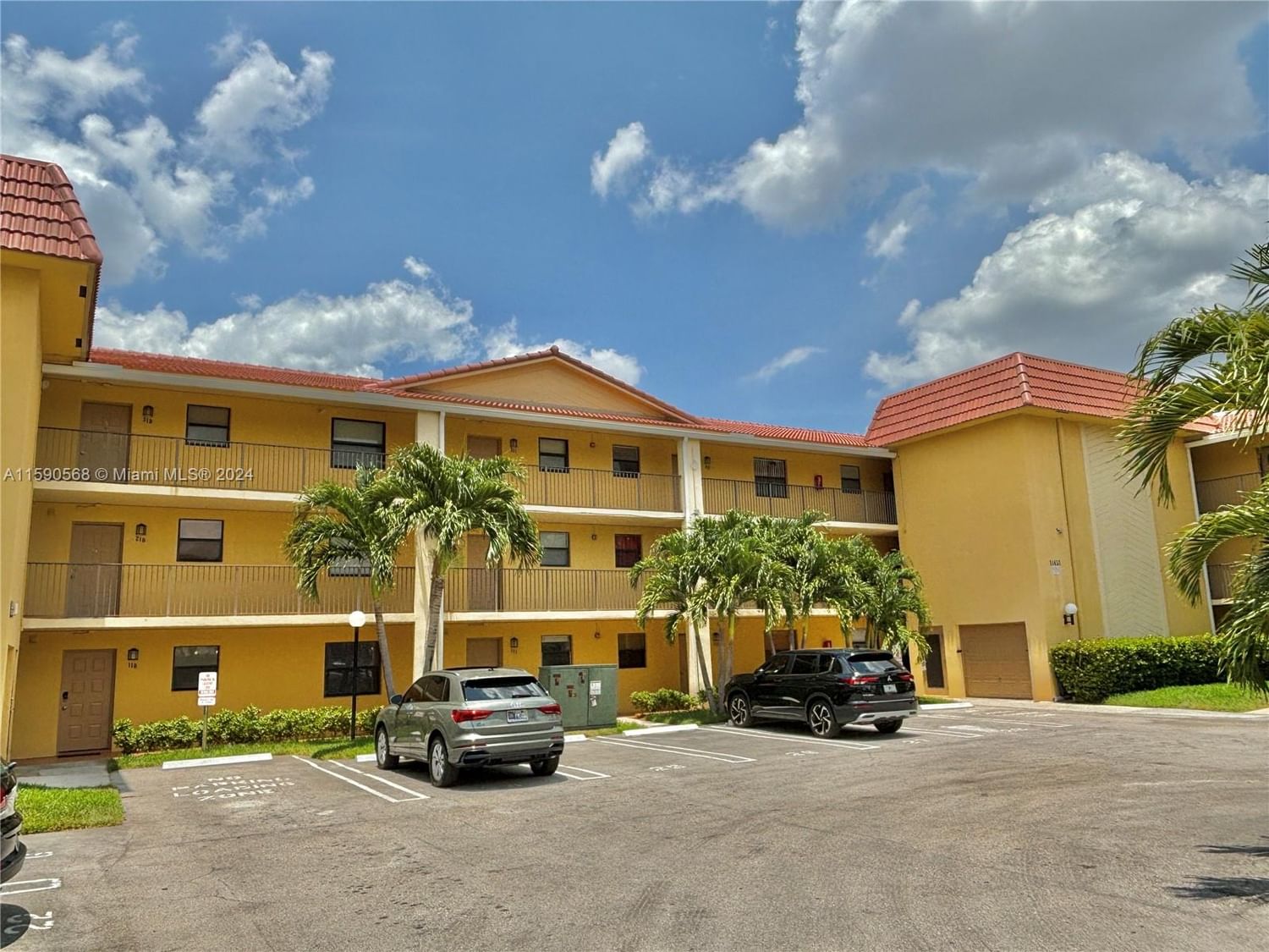 Real estate property located at 11453 39th Ct #111-2, Broward County, WATERS EDGE OF CORAL SPRI, Coral Springs, FL