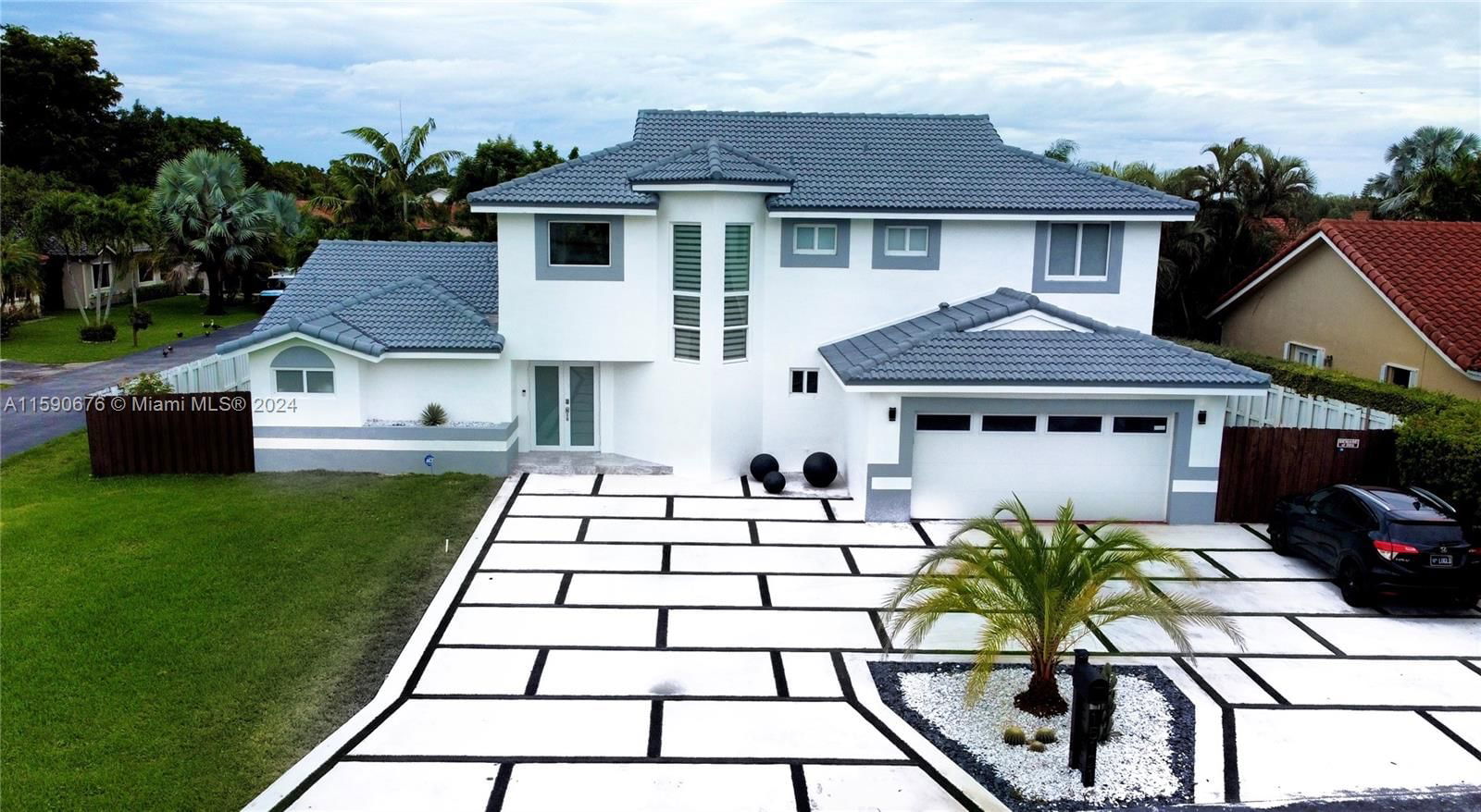 Real estate property located at 15121 45th Ter, Miami-Dade, THE MANSIONS 1ST ADDN, Miami, FL