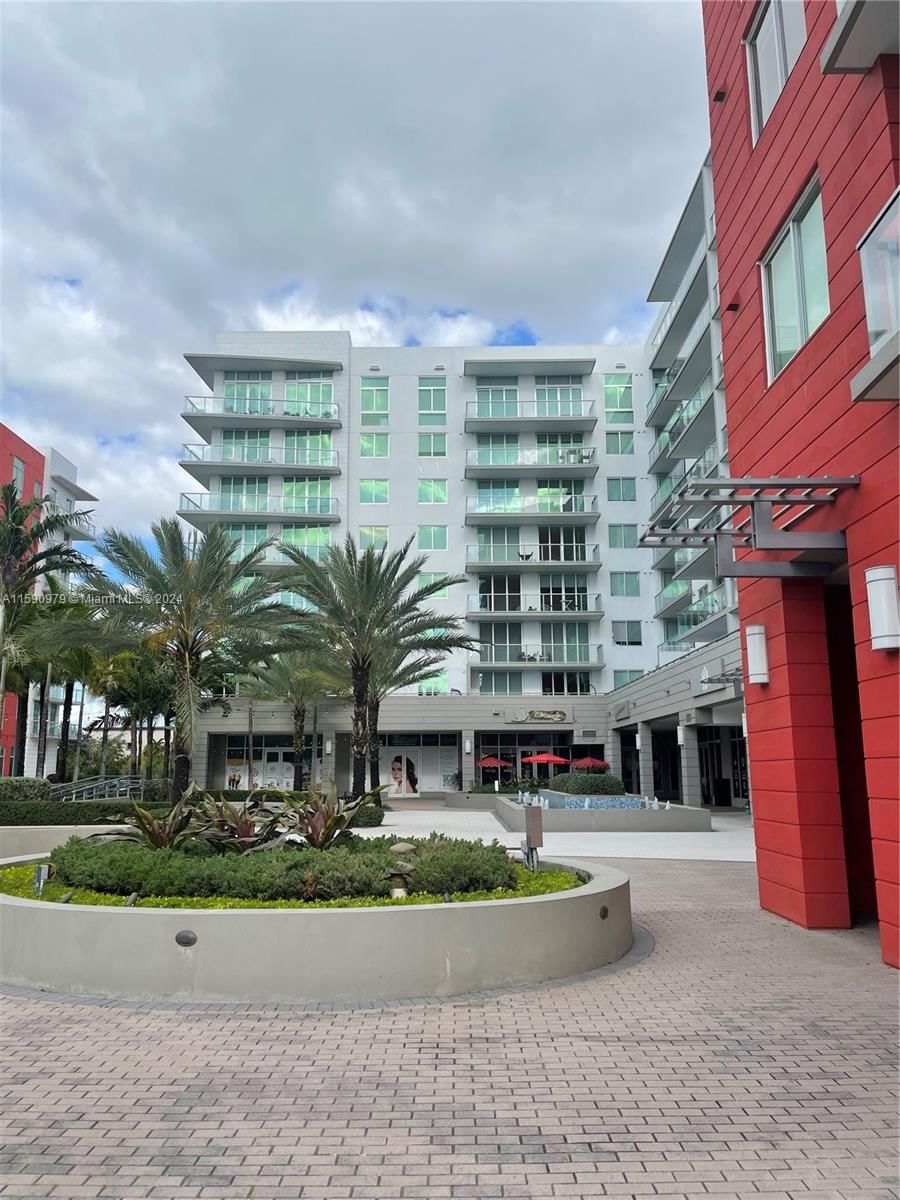 Real estate property located at 7751 107th Ave #217, Miami-Dade County, GRAND BAY COMMONS SOUTH, Doral, FL