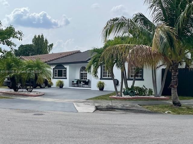 Real estate property located at 15265 178th Ter, Miami-Dade County, MAJESTIC ESTATES 1ST ADDN, Miami, FL