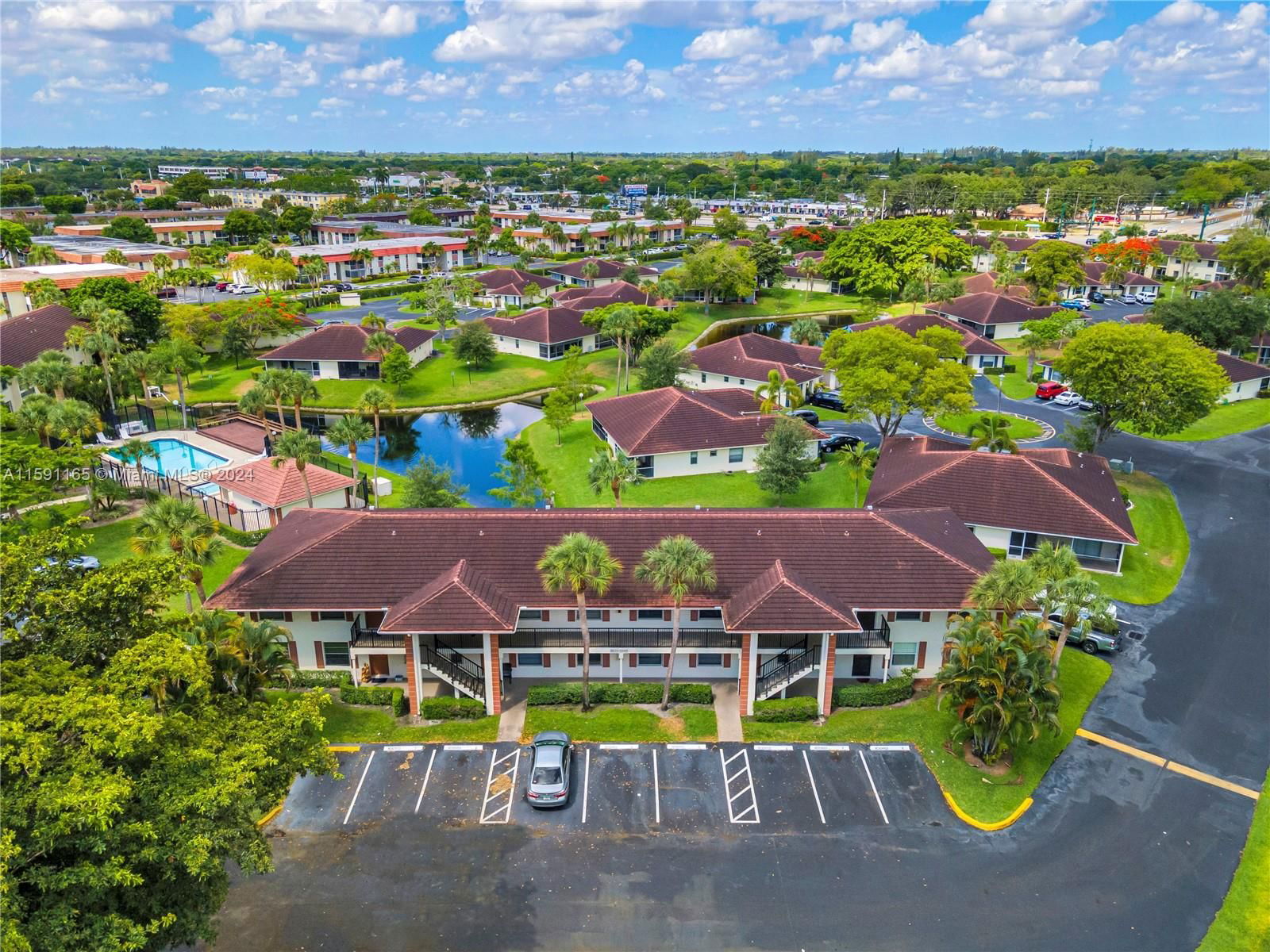 Real estate property located at 9849 Three Lakes Cir #1h, Palm Beach County, ROSEWOOD CONDO, Boca Raton, FL