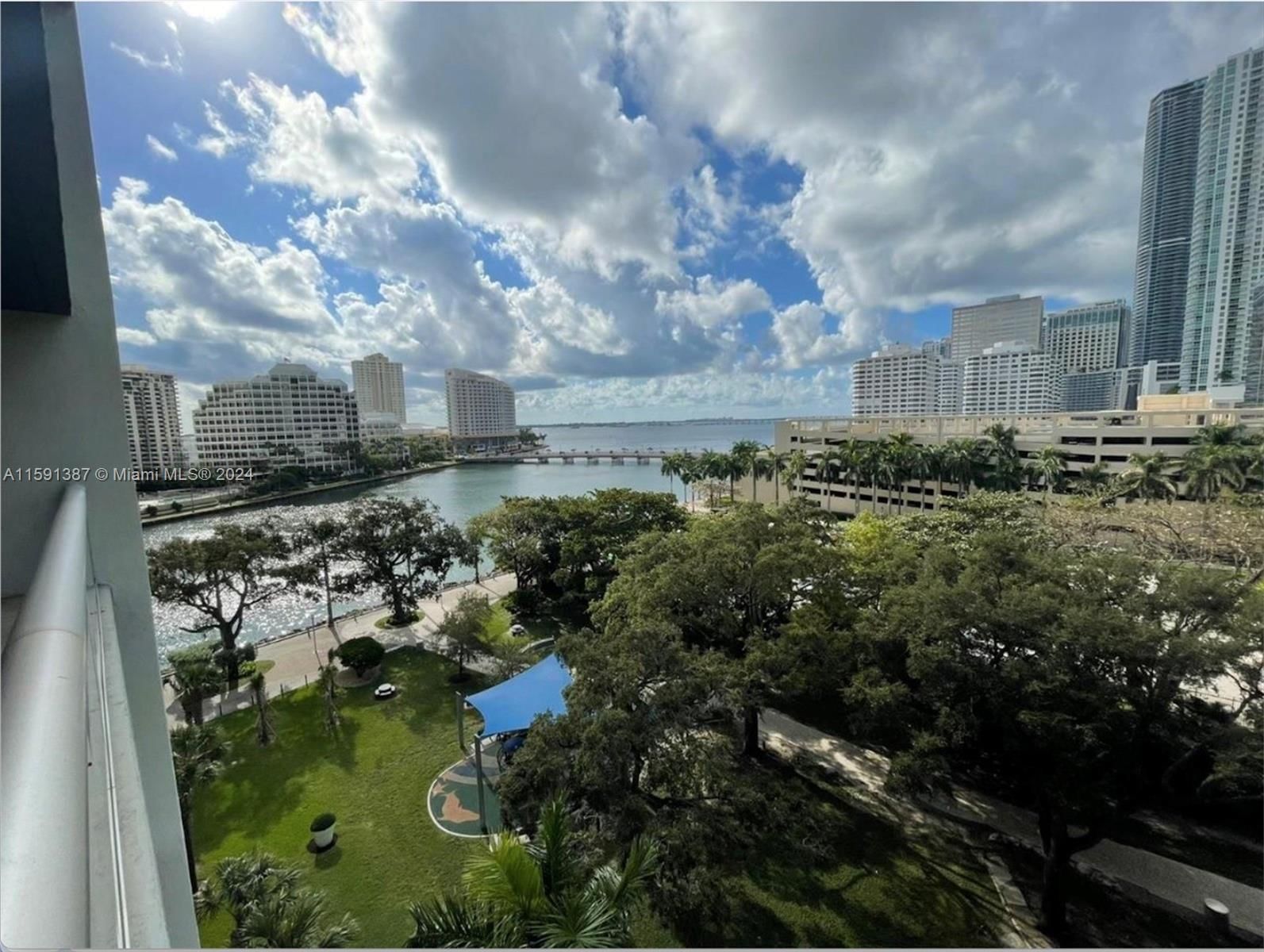 Real estate property located at 495 Brickell Ave #807, Miami-Dade, ICON BRICKELL NO TWO, Miami, FL