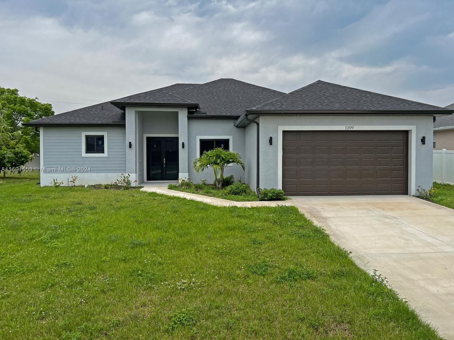 Real estate property located at 1209 11th st, Lee County, 1209 NE 11th St, Cape Coral, FL