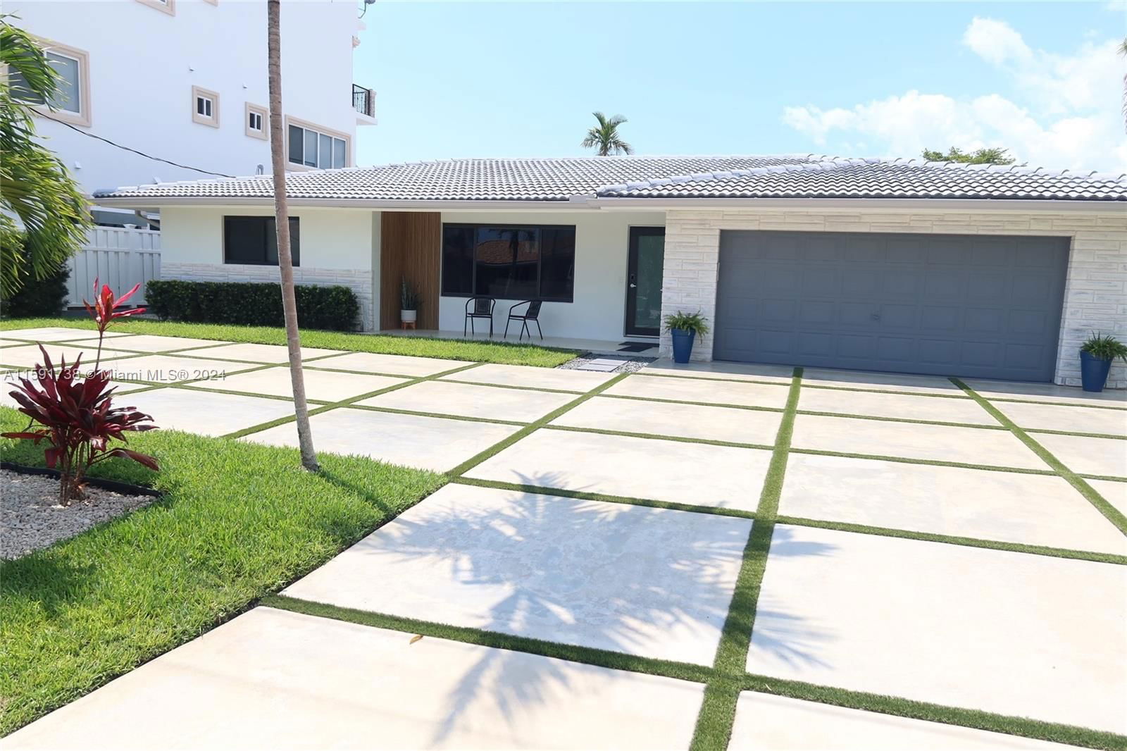 Real estate property located at 2564 10th Ct, Broward County, POMPANO ISLES SEC, Pompano Beach, FL