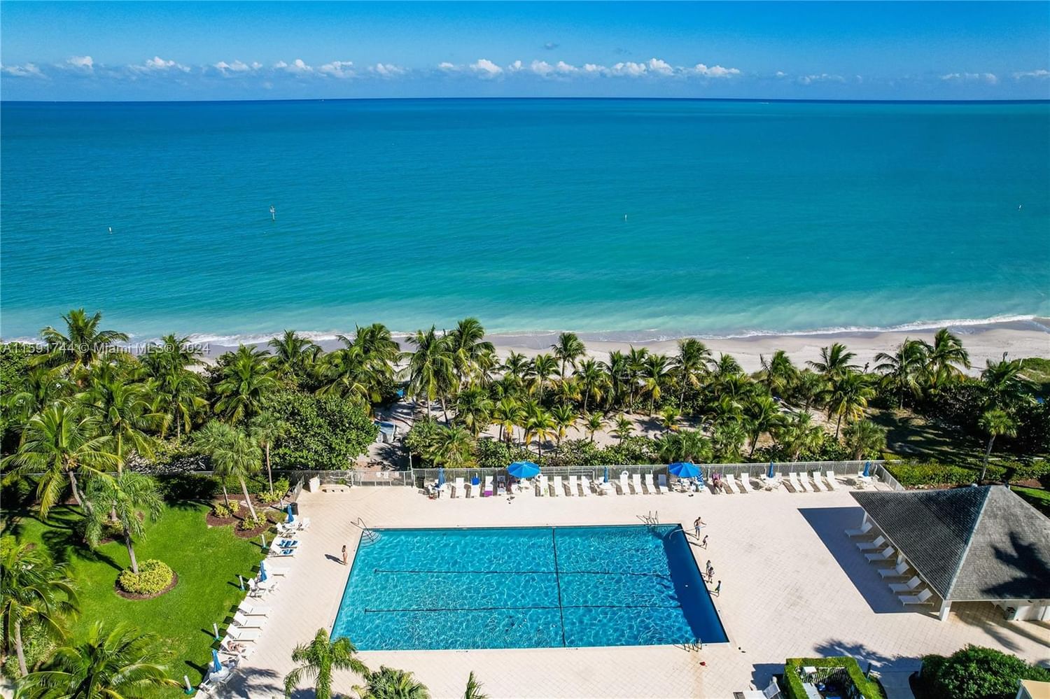 Real estate property located at 881 Ocean Dr #11B, Miami-Dade, CASA DEL MAR CONDO, Key Biscayne, FL