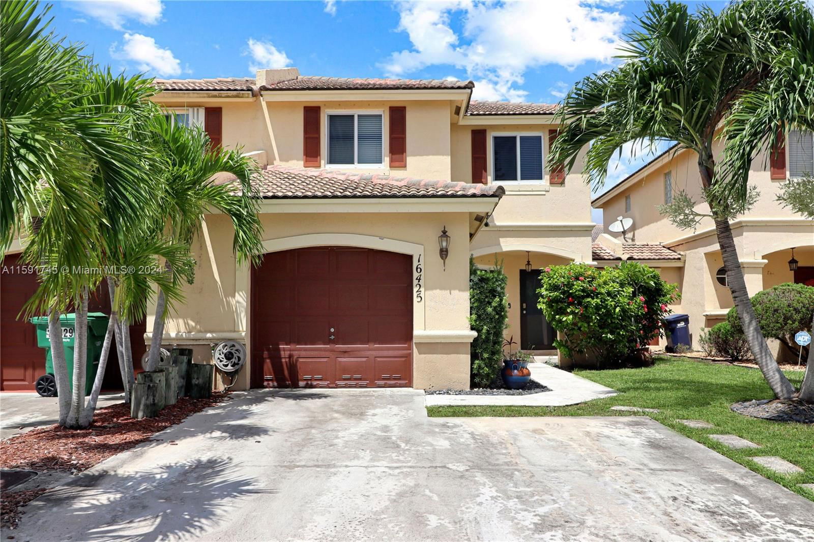 Real estate property located at 16425 73rd Ln, Miami-Dade, CONTINENTAL HOMES TOWNHOU, Miami, FL